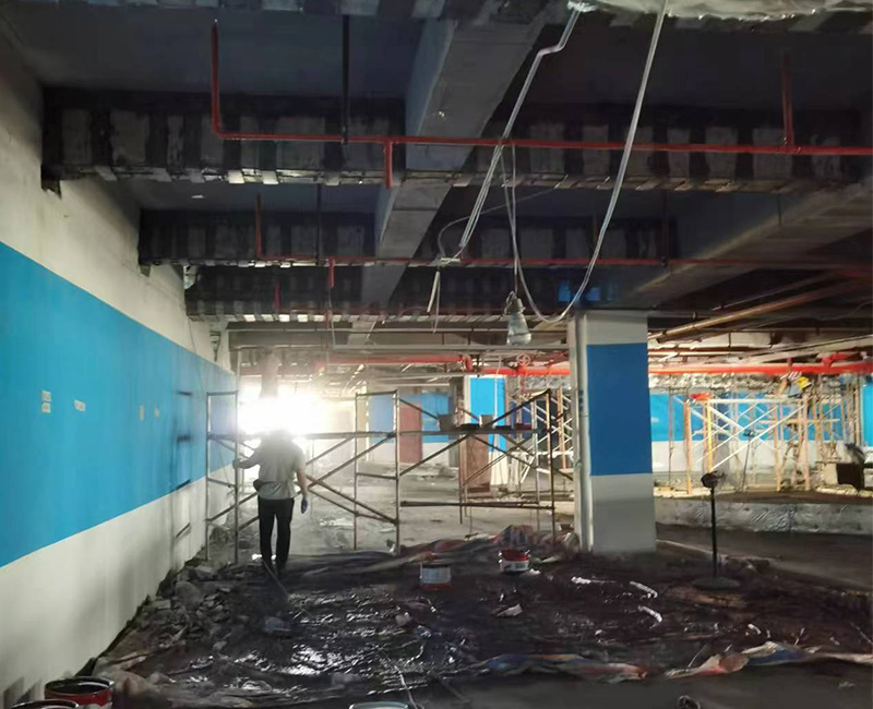 梁粘鋼板加固